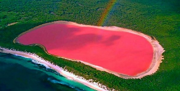 Lake Hillier 1