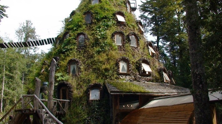 The Magic Mountain Hotel 1