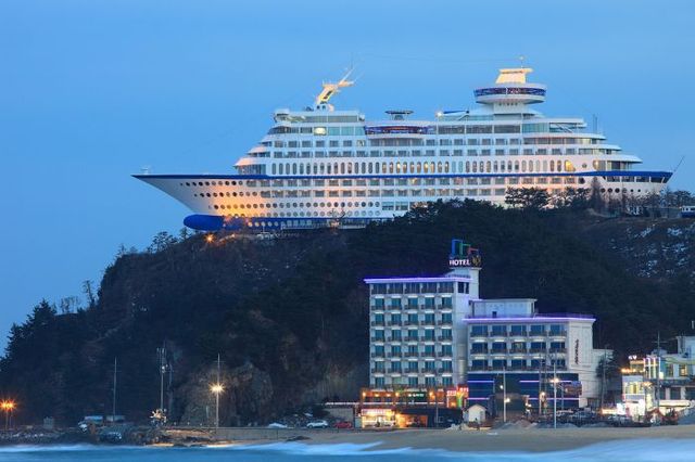Sun Cruise Hotel In Korea 1