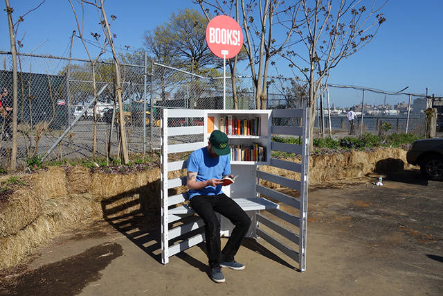 strange Libraries 23