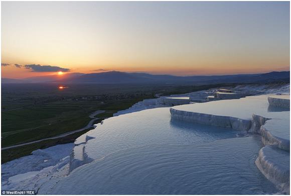 حمامات سباحة طبيعية 1