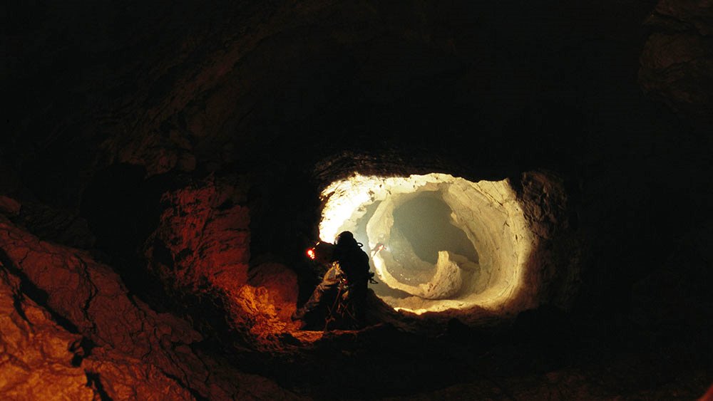 أعمق كهف على وجه الأرض 7