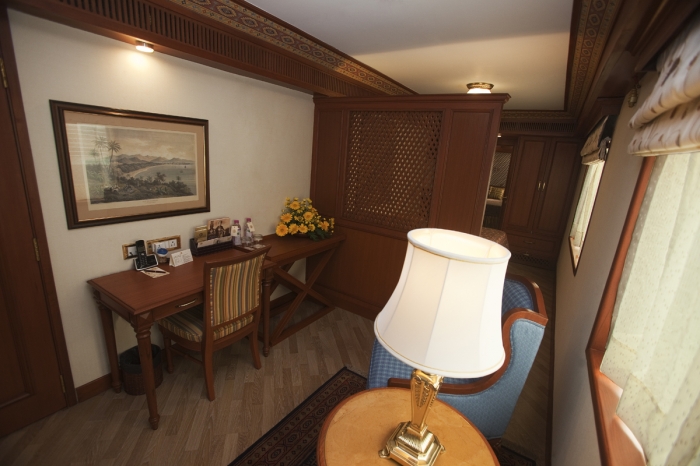 maharajas express train 11