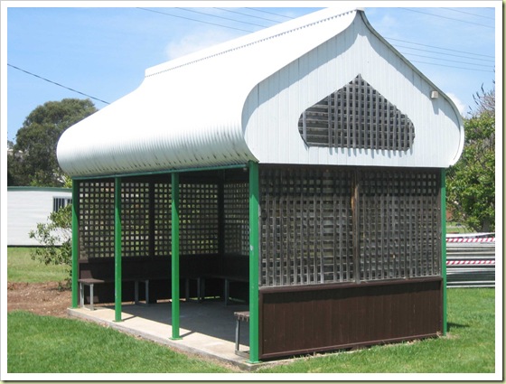 موقف في أستراليا (بالقرب من مطعم هندي)