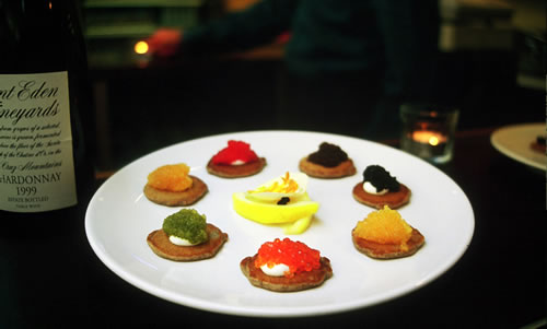 الوان مختلفة للكافيار